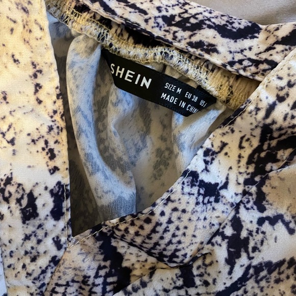 Womens Shein Top - Picture 2 of 3